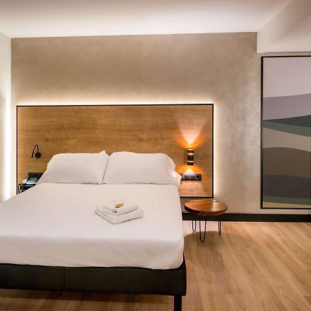 Ibis Styles Figueres Ronda Hotel Ngoại thất bức ảnh