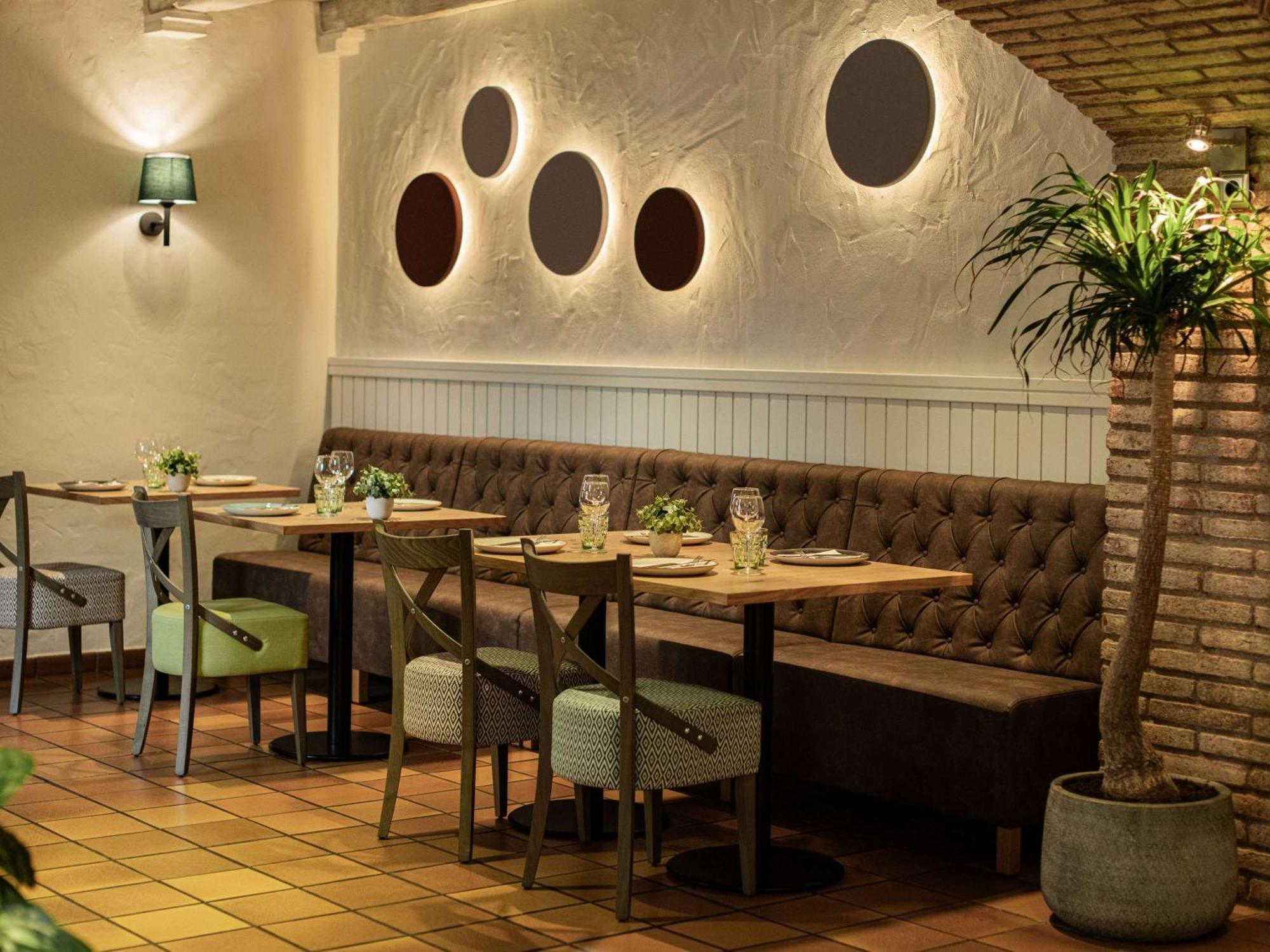 Ibis Styles Figueres Ronda Hotel Ngoại thất bức ảnh